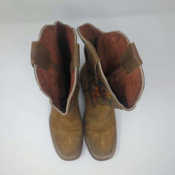 Verthali Tan Rodeo Boot with Flowers Womens Size 6
